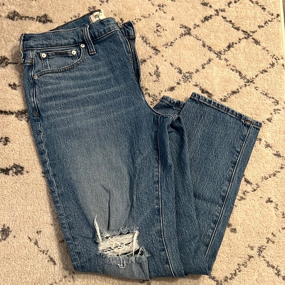Madewell - The mid-rise perfect vintage jean in ainsdale wash: knee-rip edition
